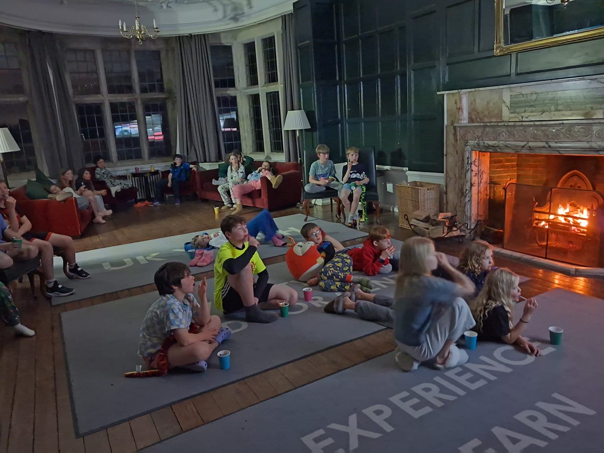 DurlstonMiddle's tweet image. Our #durlstonyr5s returned yesterday from an amazing #teambuilding residential @AvonTyrrell Outdoor Centre. The children took part in a range of outdoor activities including high ropes, zip wire, shelter building and mountain biking! #durlstonmiddleprep #durlstonchallenge