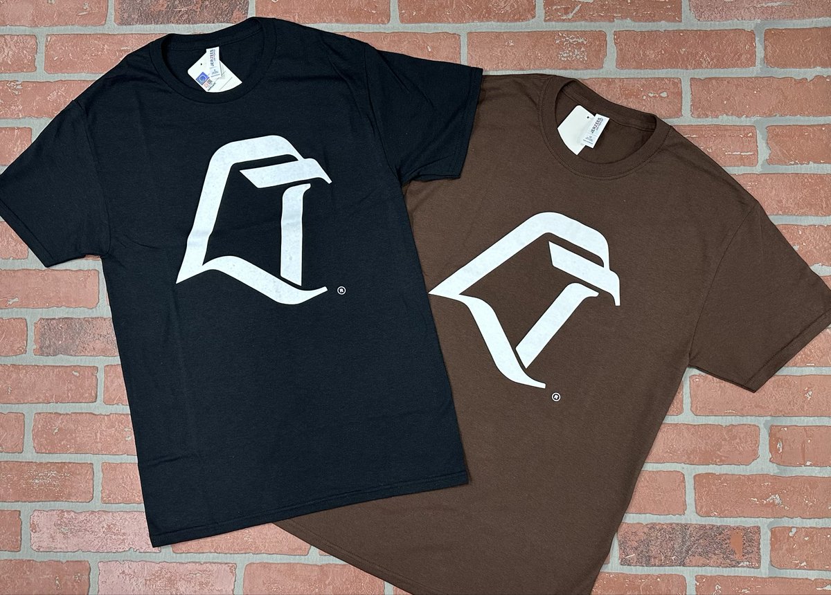 EliteCA_BG's tweet image. It’s another beautiful morning in Bowling Green!  Shop officially licensed BG gear daily 9AM-7PM or visit elite-ca.com anytime.  #shoplocal