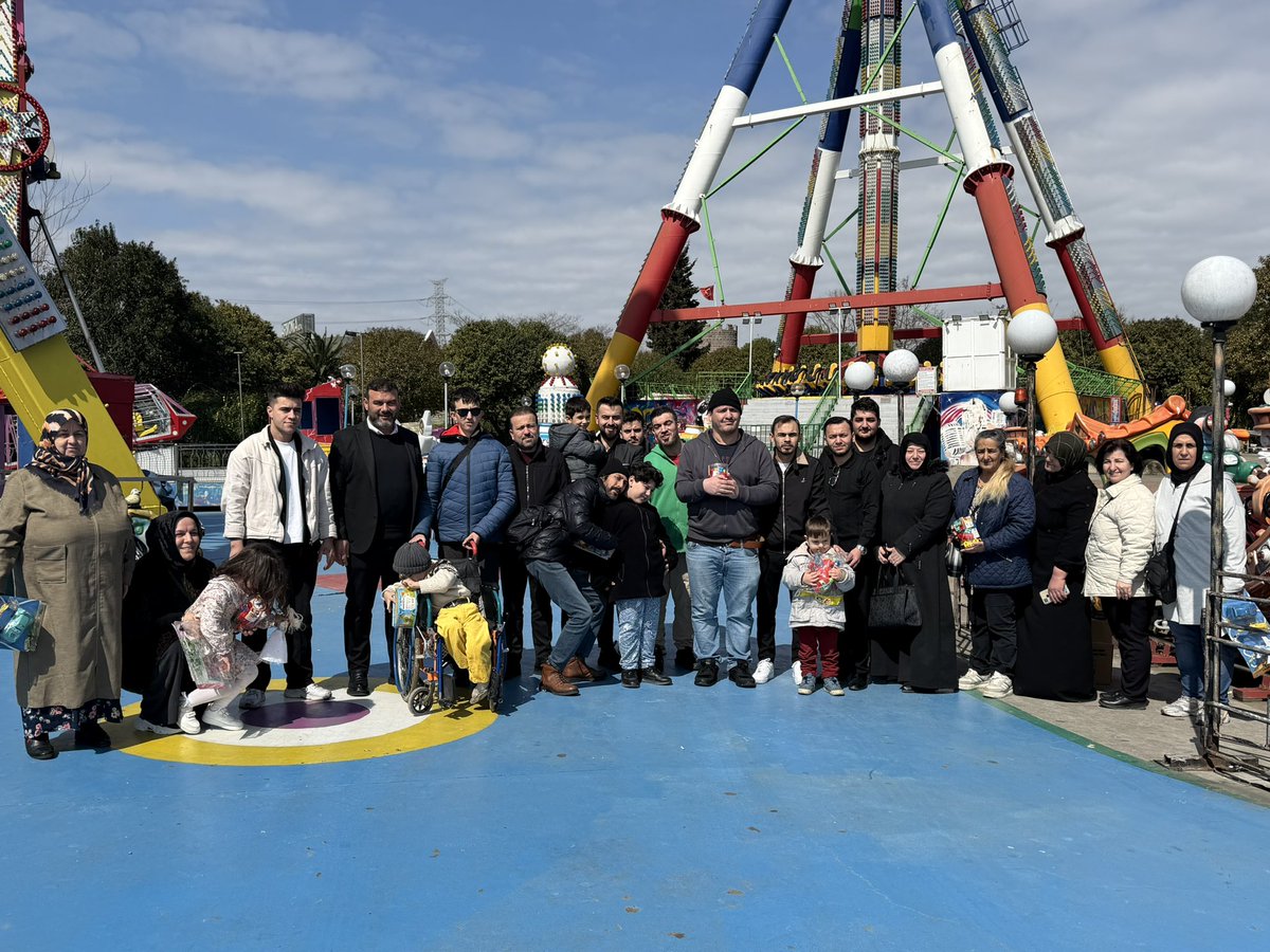 Bugün en özel kardeşlerimizle birlikte lunaparkta kahkaha dolu, unutulmaz anlar yaşadık 🎡😊  
Onların mutluluğu, bizim en büyük motivasyonumuz oldu.  

Sevgiyle, birlikte, her zaman yan yana… 💙✨