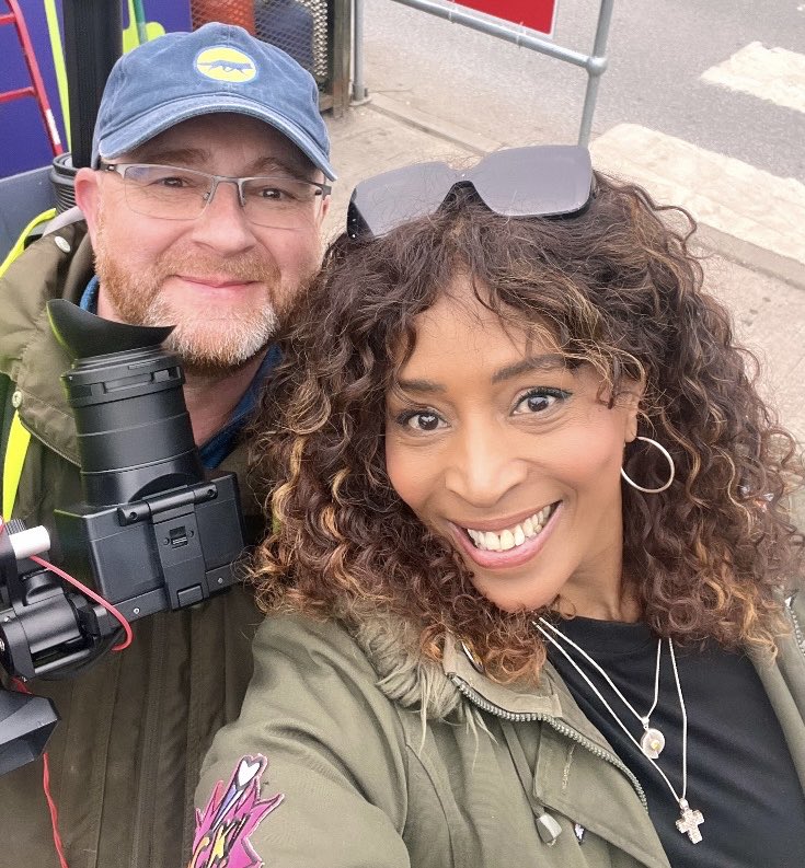 jacquijdesigns's tweet photo. Yay!!!! Weโre back!! @monfornothing @bbcone Iโm in my fav stomping ground #recyclingcentre in #altrincham #nanchester on the hunt for trash to save and revamp!! With the wonderful Pav @1chrisgreenwood @ollyduffy3 ๐๐ฝ๐ https://t.co/ofKAwlPiMA