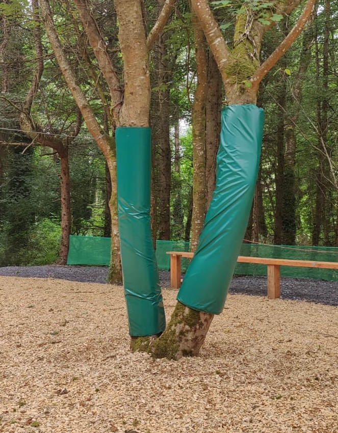 ClonmelCovers's tweet photo. Our Safety Padding is Made to measure because not all pillars and posts are a standard size! #SafetyPadding  #besafe #Padding https://t.co/wSWbnrNqqc