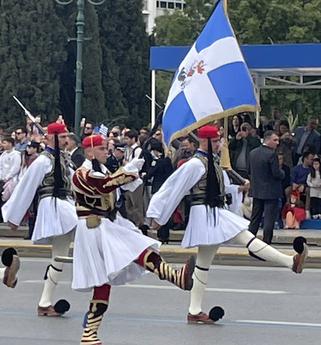 Matthew Lodge tweet media