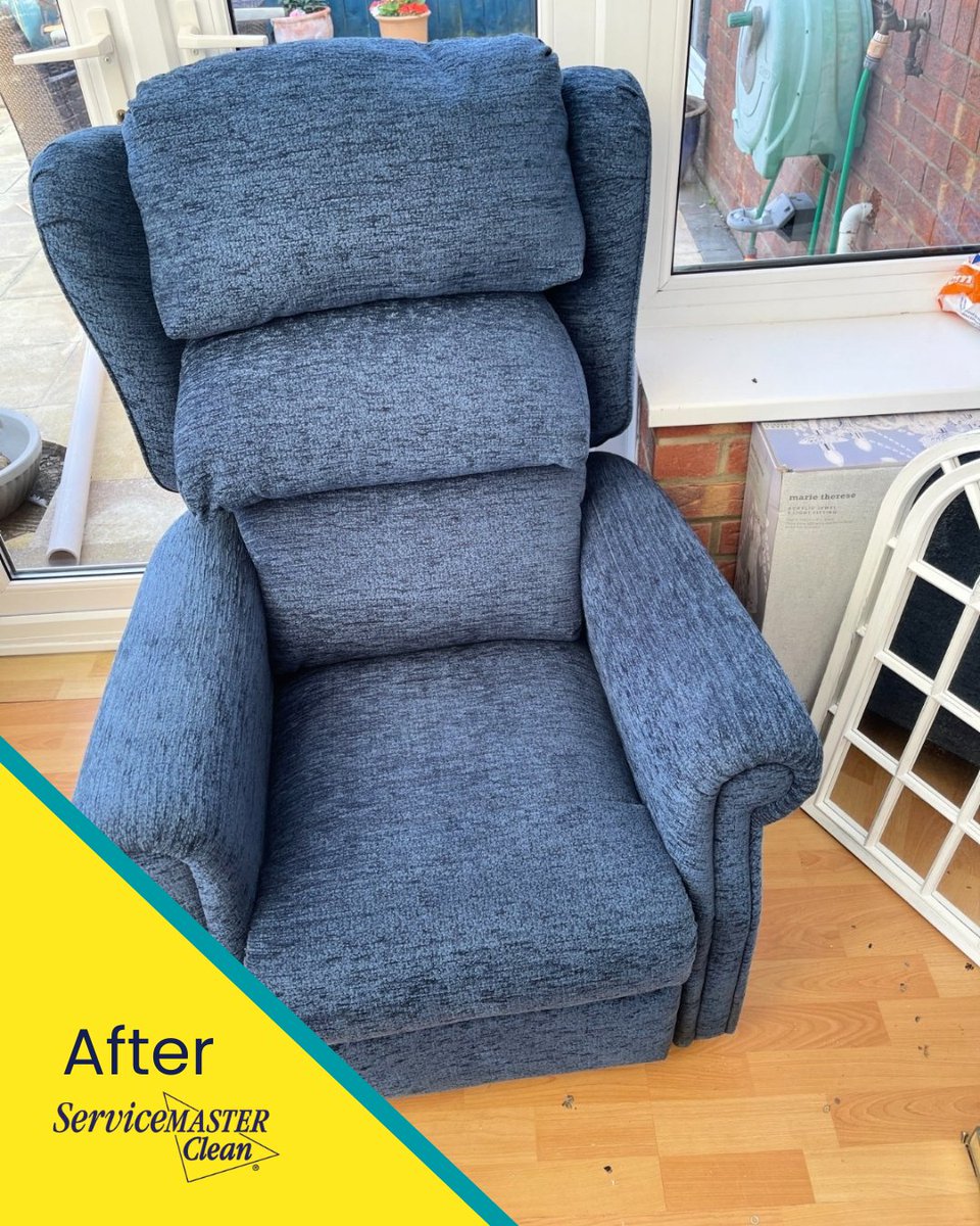 SM_CleanUK's tweet image. Does your favourite armchair need a good clean?
 Book your clean: servicemasterclean.co.uk | 0800 021 3073
shop.servicemasterclean.co.uk
 #ServiceMasterClean #BeforeAndAfter #UpholsteryCleaning
