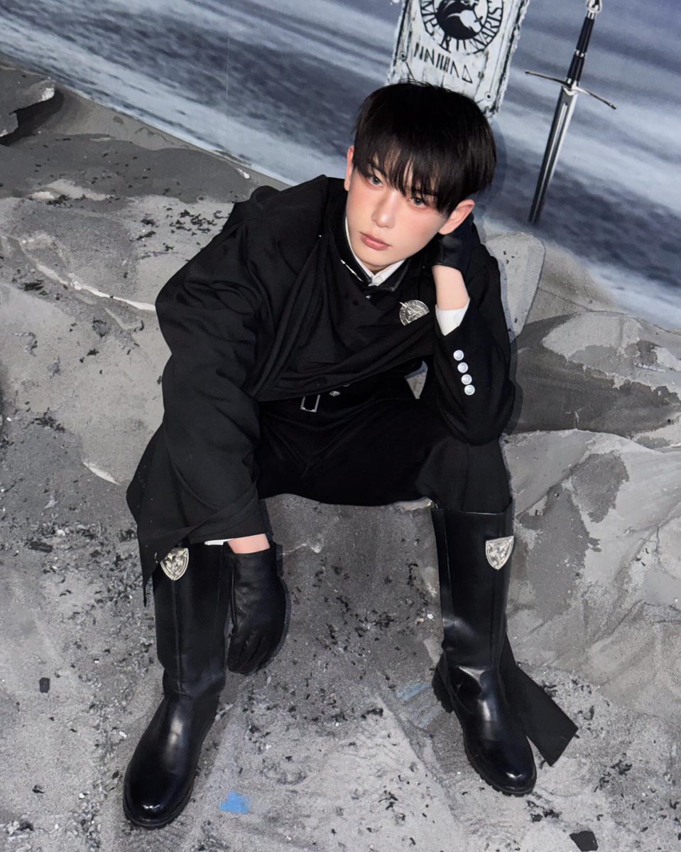 루아울하 tweet media