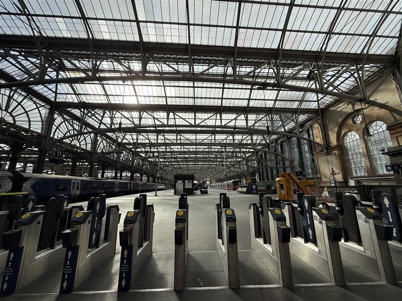 Network Rail tweet media