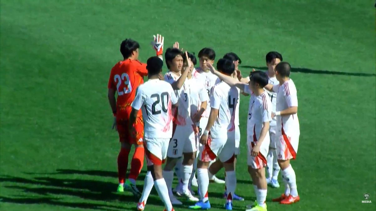 おおまめ tweet media