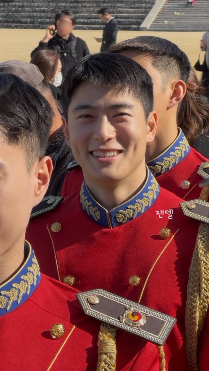 지반… tweet media