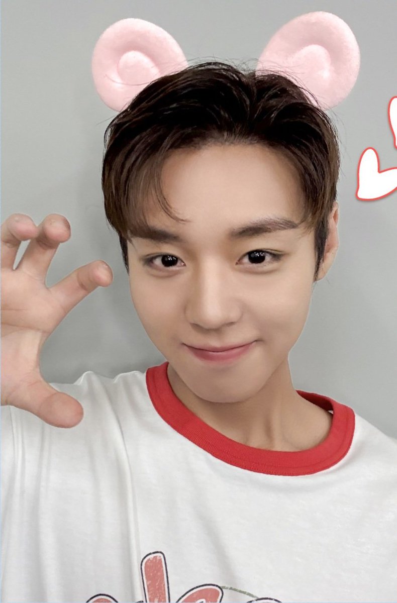 ʀᴇᴅ•̀.̫•́✧ tweet media