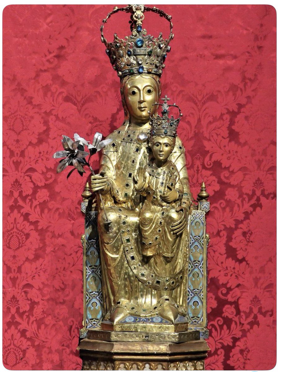 patite3's tweet photo. Las cuatro imágenes de hoy han sido enviadas por vosotros.
17.- Santa María la Mayor, enviadas Burgos. Gracias @Blgg1991 
18.- Virgen De la Vega, Patrona de Salamanca. Gracias @MBoyero3 
19.- Virgen del Olivar, Patrona de Alaquas en Valencia. Gracias @Menxusant 
20.- Virgen del Rosario Coronada, Patrona de Torrejón de Ardoz. Gracias a @anjananegra