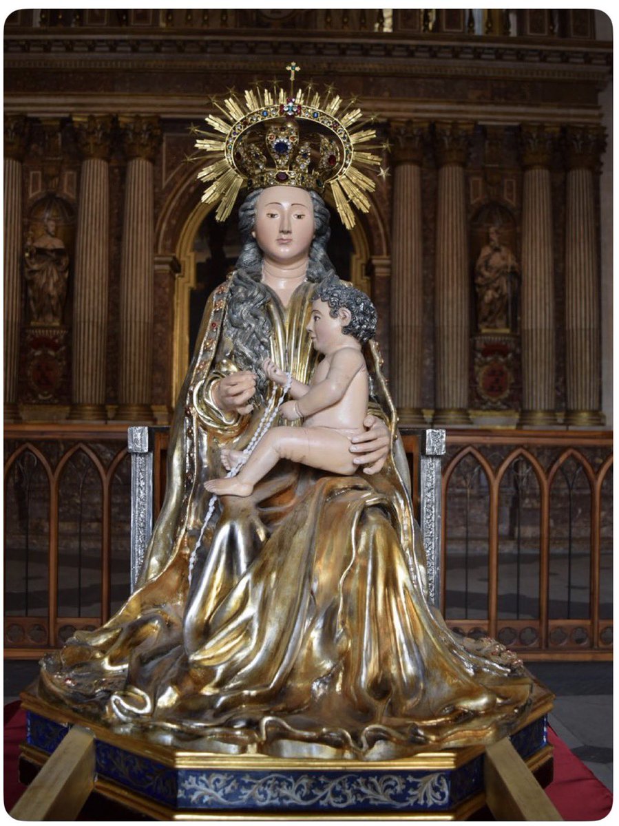 patite3's tweet photo. Las cuatro imágenes de hoy han sido enviadas por vosotros.
17.- Santa María la Mayor, enviadas Burgos. Gracias @Blgg1991 
18.- Virgen De la Vega, Patrona de Salamanca. Gracias @MBoyero3 
19.- Virgen del Olivar, Patrona de Alaquas en Valencia. Gracias @Menxusant 
20.- Virgen del Rosario Coronada, Patrona de Torrejón de Ardoz. Gracias a @anjananegra