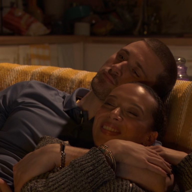 ✧༺♡༻✧ tweet media