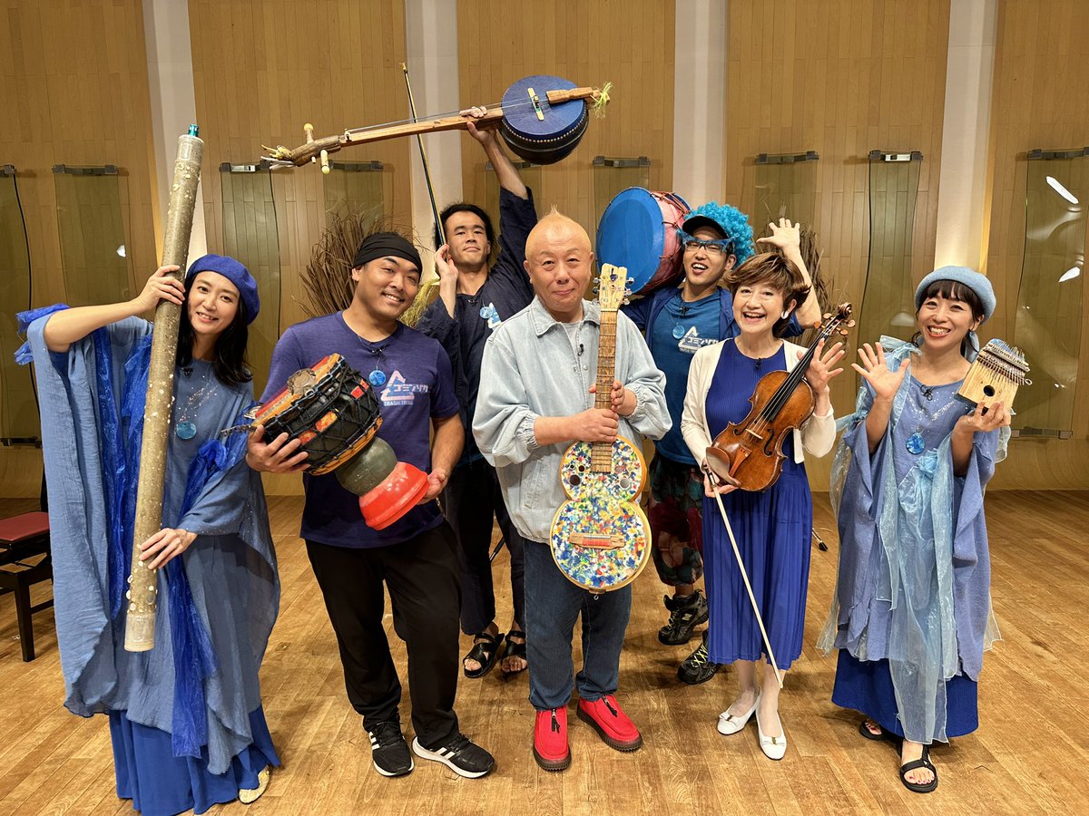 TrashTribe's tweet photo. 【番組情報】

3月28日(土) 朝8:00〜
BSテレ東 音楽交差点
https://t.co/Tn292L5C8Q

テーマは『珍しい楽器 × 歌うヴァイオリン』。

以前出演させていただいた時のダイジェスト版ですが

・オタマトーンの生みの親
明和電機さんの回
・民族楽器愛好家 サカン竜一郎の回も併せて放送されるそうです！ https://t.co/KRgp8Axgy5