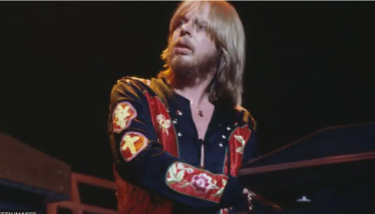 Ipswich High School tweet media