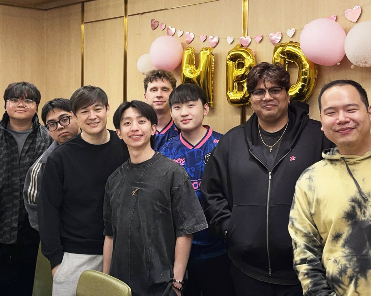 Paper Rex tweet media