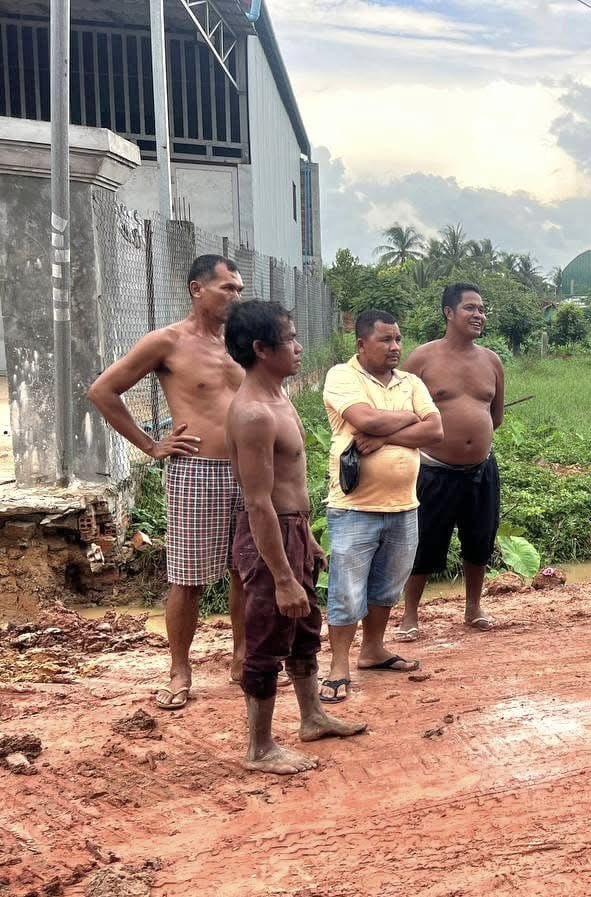 KPS កំពុងសោម Hf tweet media