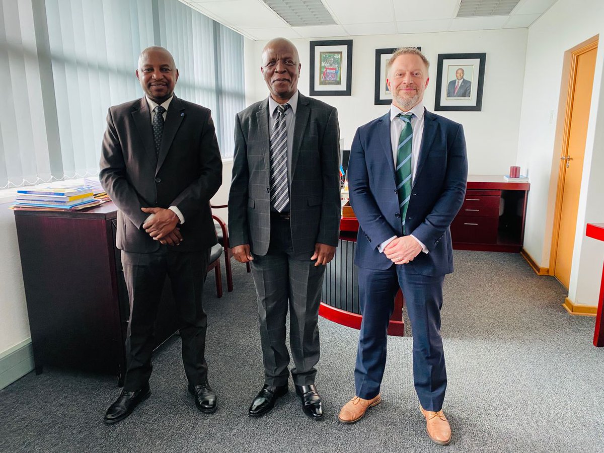 MoJCA_Eswatini's tweet photo. Today, the Hon Minister of Justice, Prince Simelane, received a courtesy visit from representatives of the @commonwealthsec, Justine Petit and Phumlani Dlamini.

The meeting provided an opportunity to strengthen collaboration between @MoJCA_Eswatini and the @commonwealthsec, https://t.co/8mzmlTwZmv