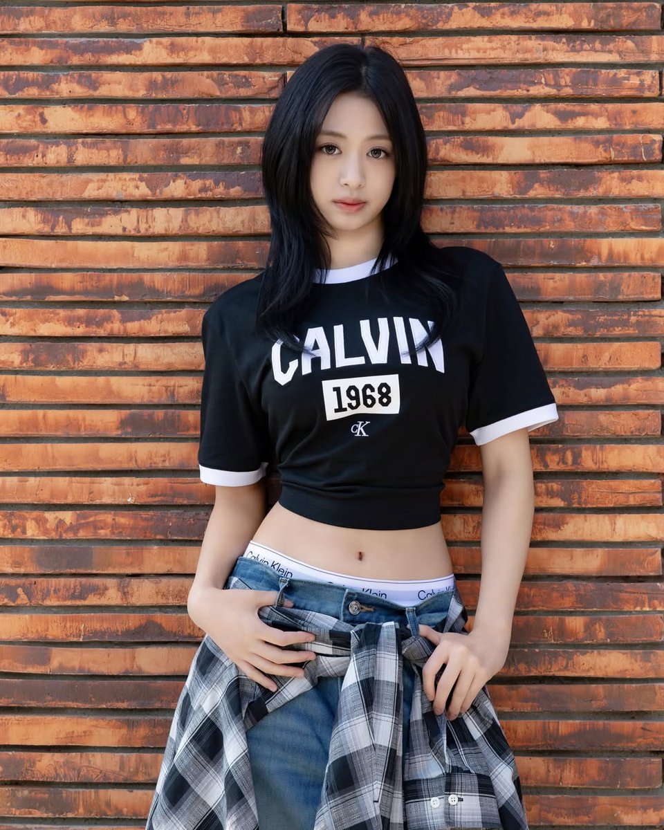 AHYEON FOR CALVIN KLEIN 🩶