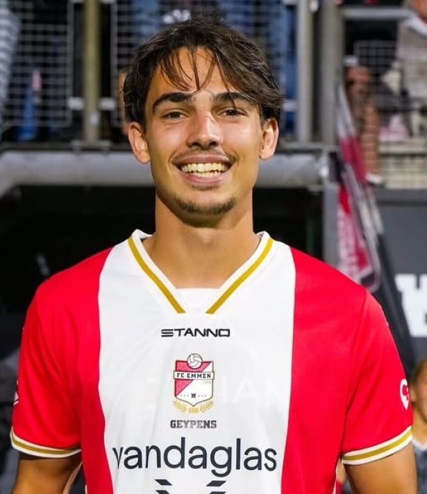 PinkyFreaky tweet media