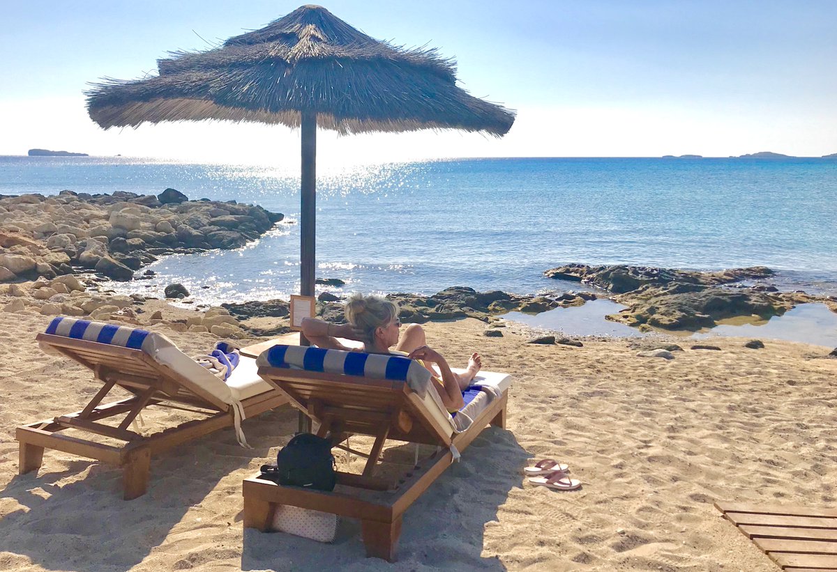 Clive Hart tweet media