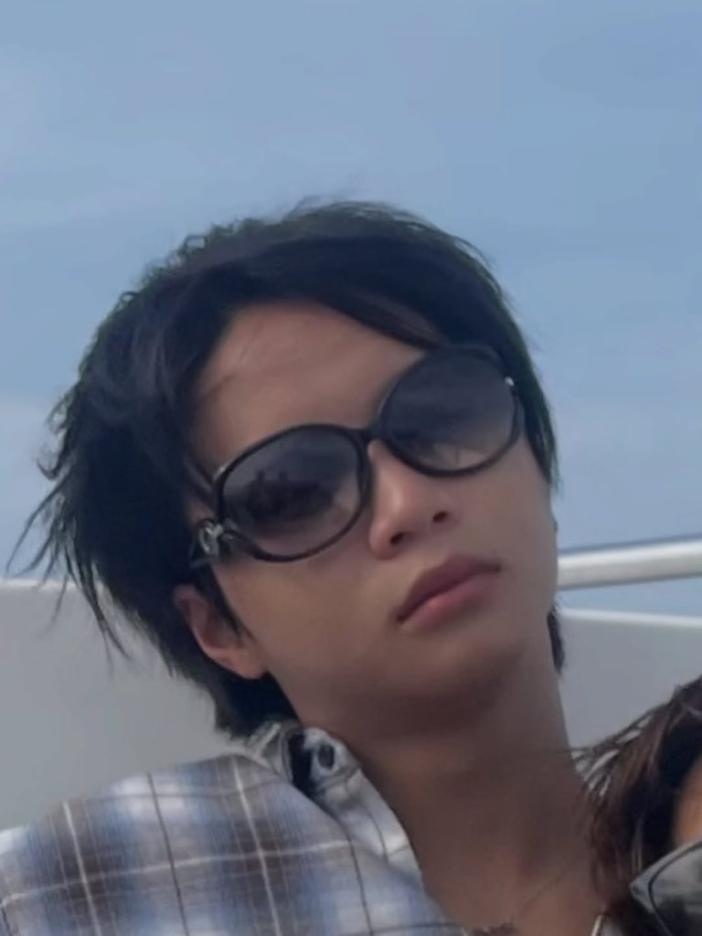 PHUTATCHAI OFFICIAL 🏒🎤 tweet media