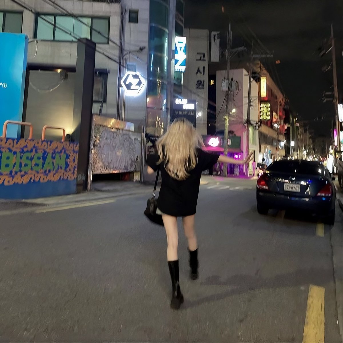 𝑾𝒊𝒔𝒕𝒂𝒓𝒂. tweet media