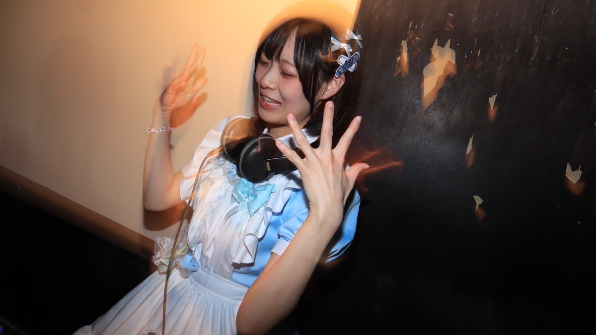 あまやあめ tweet media