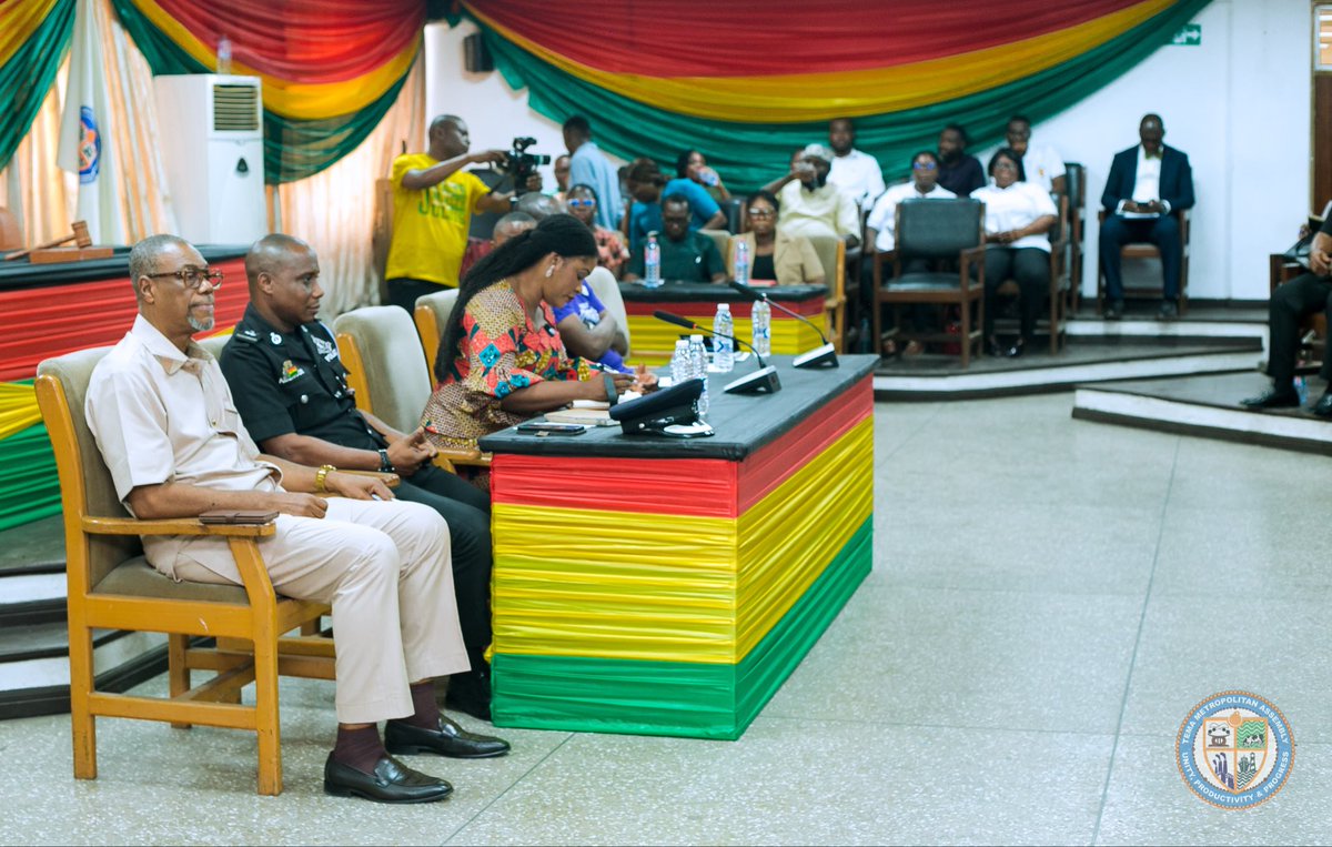 Ebi Bright tweet media