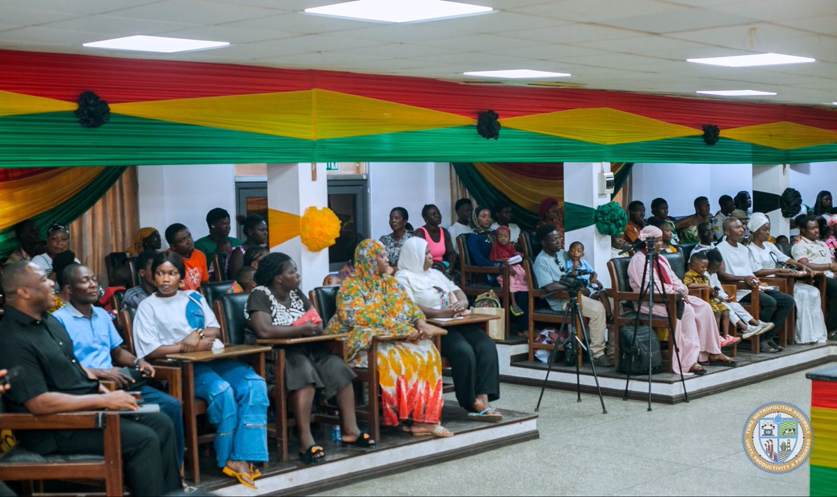 Ebi Bright tweet media