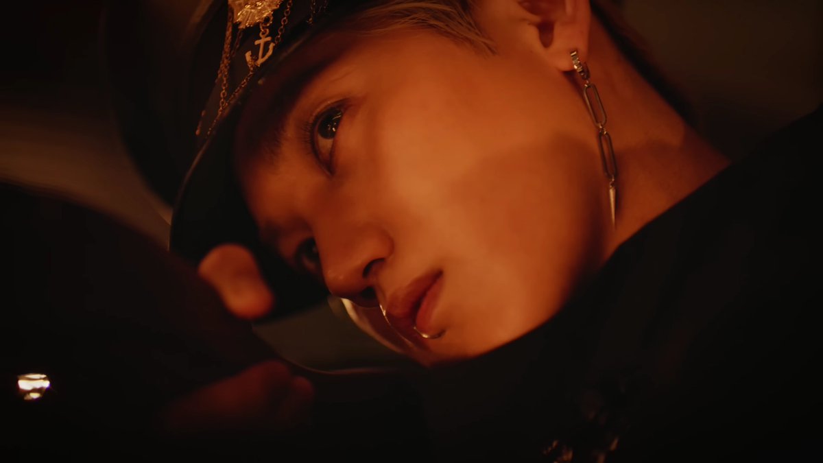 onf lore bot tweet media