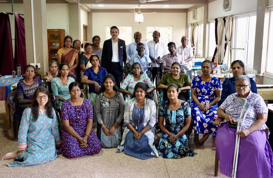 MAFrancheUN's tweet photo. Inspiring visit to Association for Rehabilitation of the Differently Abled in Jaffna, a centre supporting persons with disabilities since 1990 to build skills and livelihoods.

Great to meet women generating income through sewing, garland and envelope making. https://t.co/paYK48ETTw