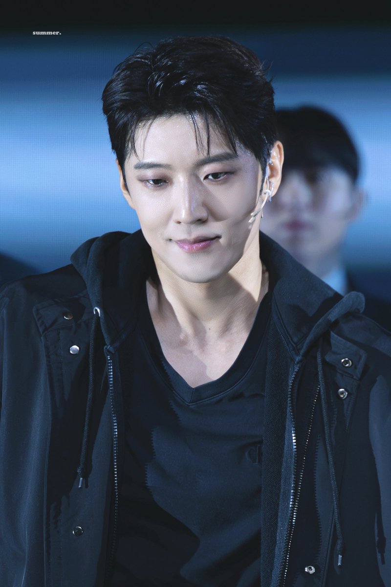 𝙨𝙪𝙢𝙢𝙚𝙧 tweet media