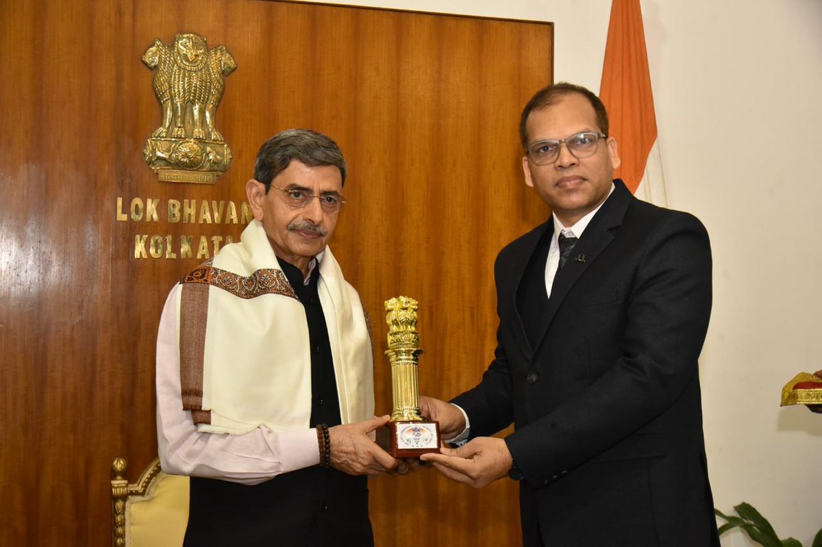 NCSC_GoI's tweet photo. Today, the Hon’ble Member of the National Commission for Scheduled Castes, Dr. Partha Biswas, held a meeting with the Hon’ble Governor of West Bengal, Shri R.N. Ravi, during his Bengal visit. A detailed discussion was held on Scheduled Castes matters. #NCSC #Article338 https://t.co/Xove6srwfM