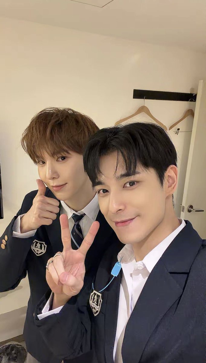 Jinpo 진포 tweet media