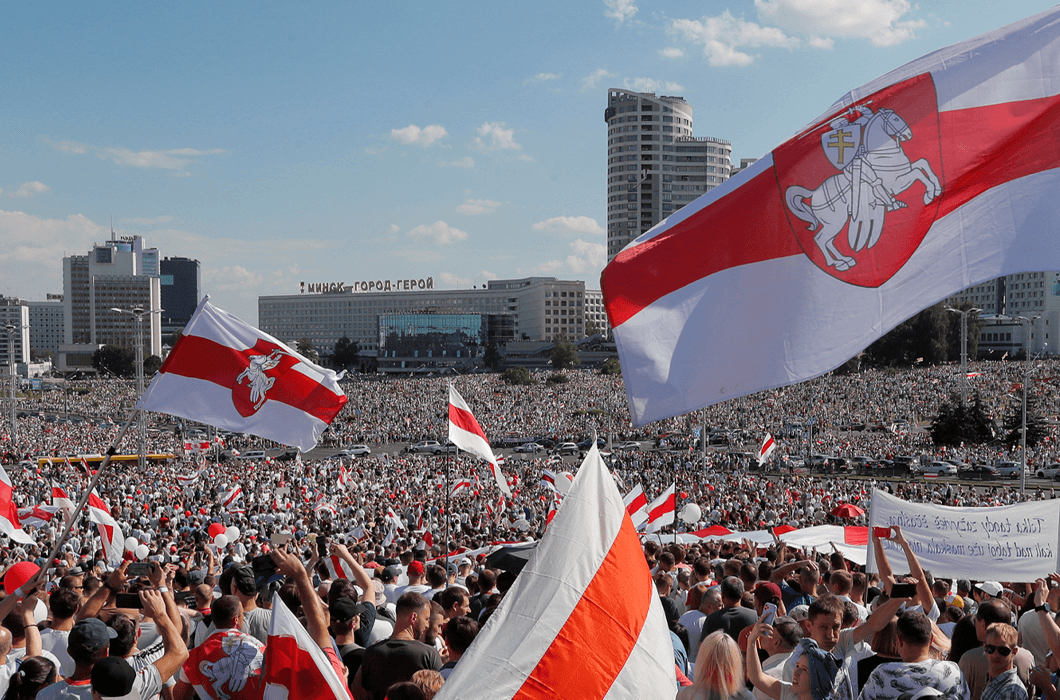 visegrad24's tweet photo. Happy Freedom Day to Belarusians 🤍❤️🤍

Today marks the 108th anniversary of the Declaration of Independence of the Belarusian People's Republic.

On March 25, 1918, in German-occupied Minsk, the Rada of the Belarusian People's Republic adopted the Third Charter, proclaiming Belarus a free and independent state.

Today, despite the fact that Belarus is ruled by a dictator, the will of the people is clear.

Since the beginning of the 2020 protests, 4,464 people have been recognized as political prisoners. Thanks to the efforts of the world leaders, many have been released, yet around a thousand still remain behind bars.

Belarusians have given their lives for freedom throughout history, and they continue the fight today. Some in Belarus, some in exile, and some fighting side by side with Ukrainians on the frontlines against Russian occupiers.

Belarusians have chosen freedom, and they will achieve it.

Belarus will be free. 

Žyvie Biełaruś!