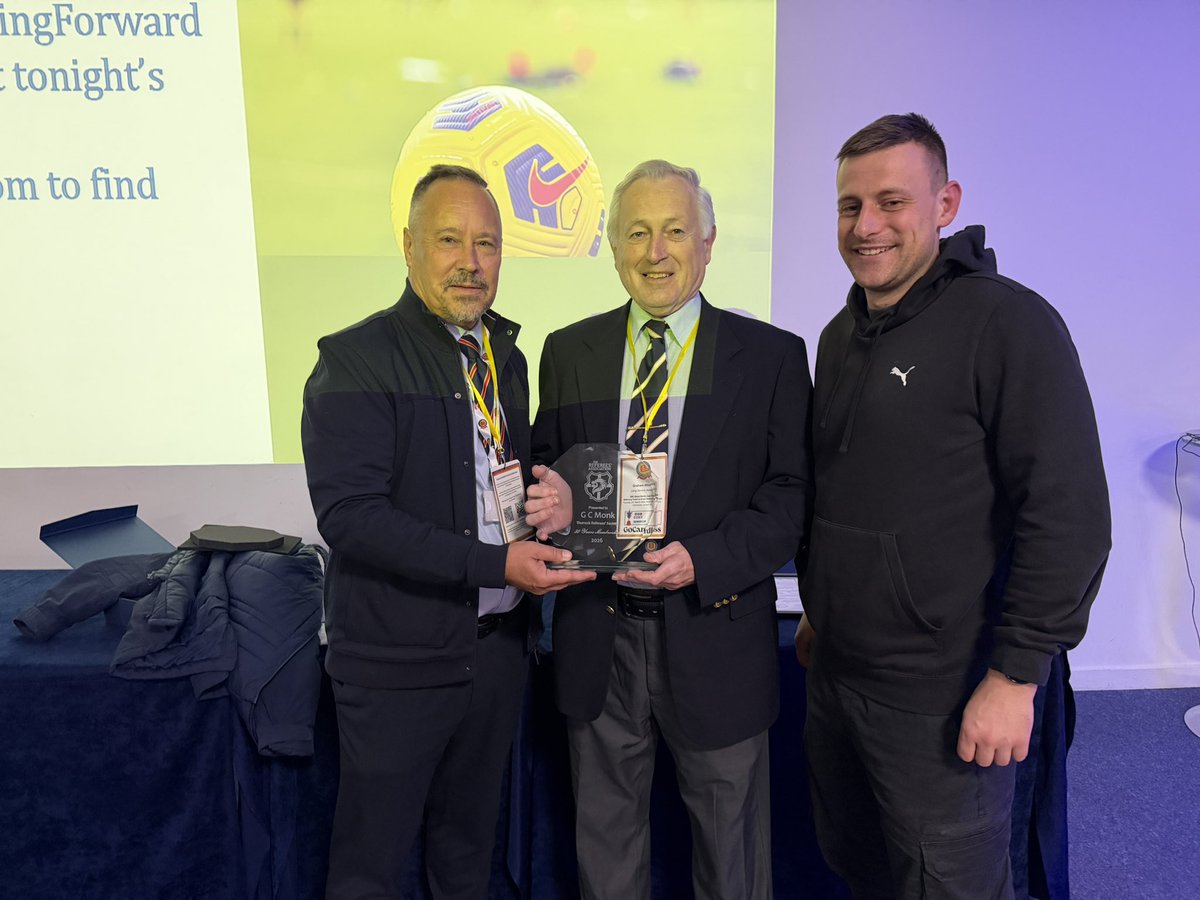 Excellent evening at the #EssexSeniorCup <a href="/BBCEssexSport/">BBC Sport Essex</a> <a href="/EssexCountyFA/">Essex County FA</a> witnessing 4 superb officiating performances and great CPD event with <a href="/FA_PGMOL/">PGMO</a> referee Josh Smith. Also presented Graham Monk with his 50 Year <a href="/RefsAssociation/">The Referees’ Association</a> Award