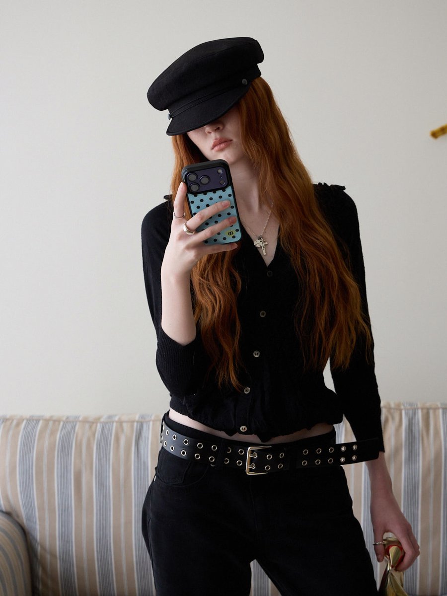 어프어프 tweet media