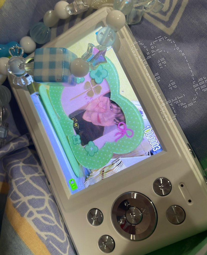 ૮ • ﻌ - ა Khas. • follow limit!!!!! tweet media