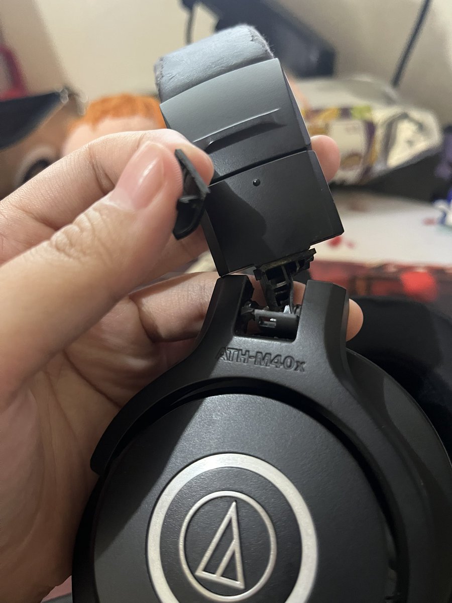 Derra | COMMS OPEN ON VGEN tweet media