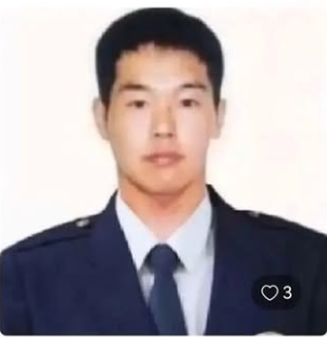 Tokuumi3777 tweet media