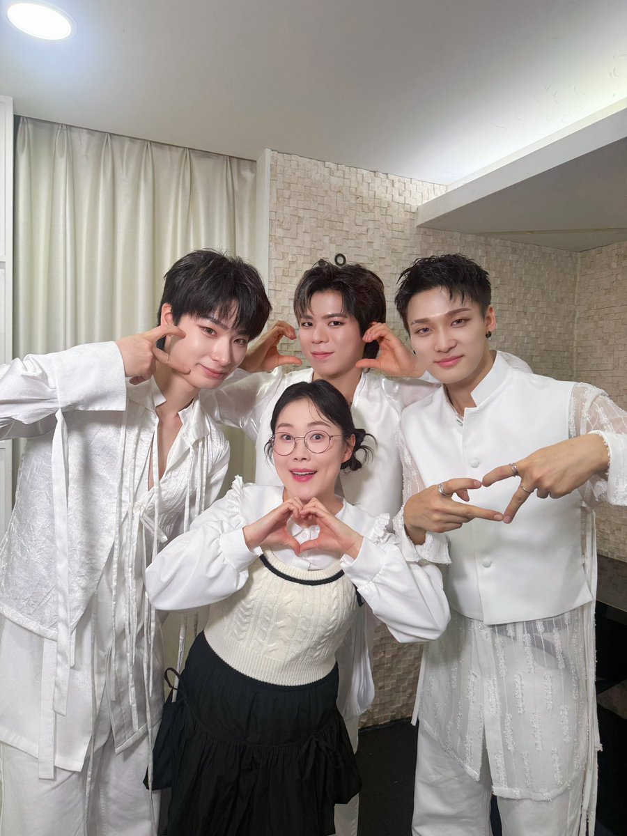 Big_O_cean's tweet image. KBS Milano Cortina 2026 Winter Paralympics Special Broadcast ❄️ - Grateful to celebrate and honor the athletes’ strength, passion, and unstoppable spirit ✨

#BigOcean #빅오션 
#KBS #MilanoCortina2026