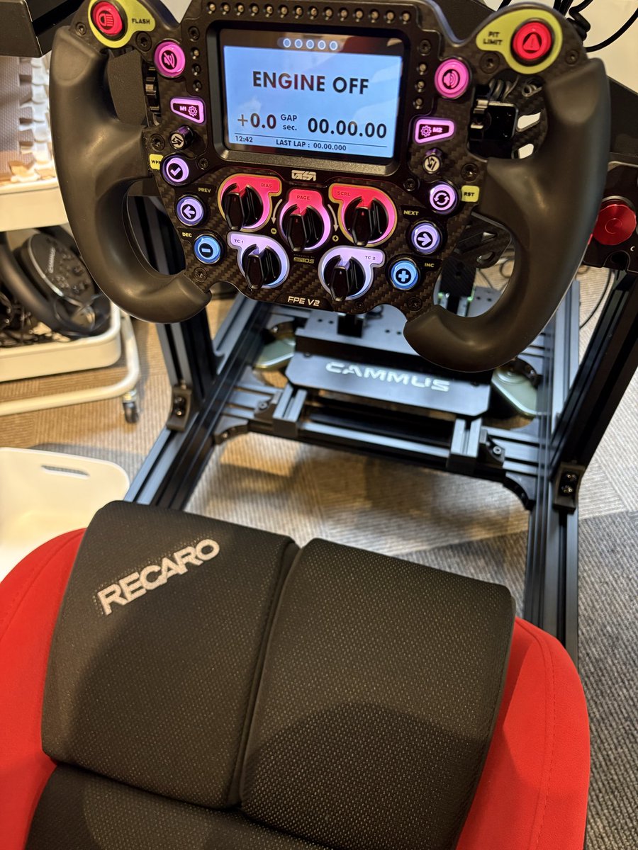 Pista racing-sim tweet media