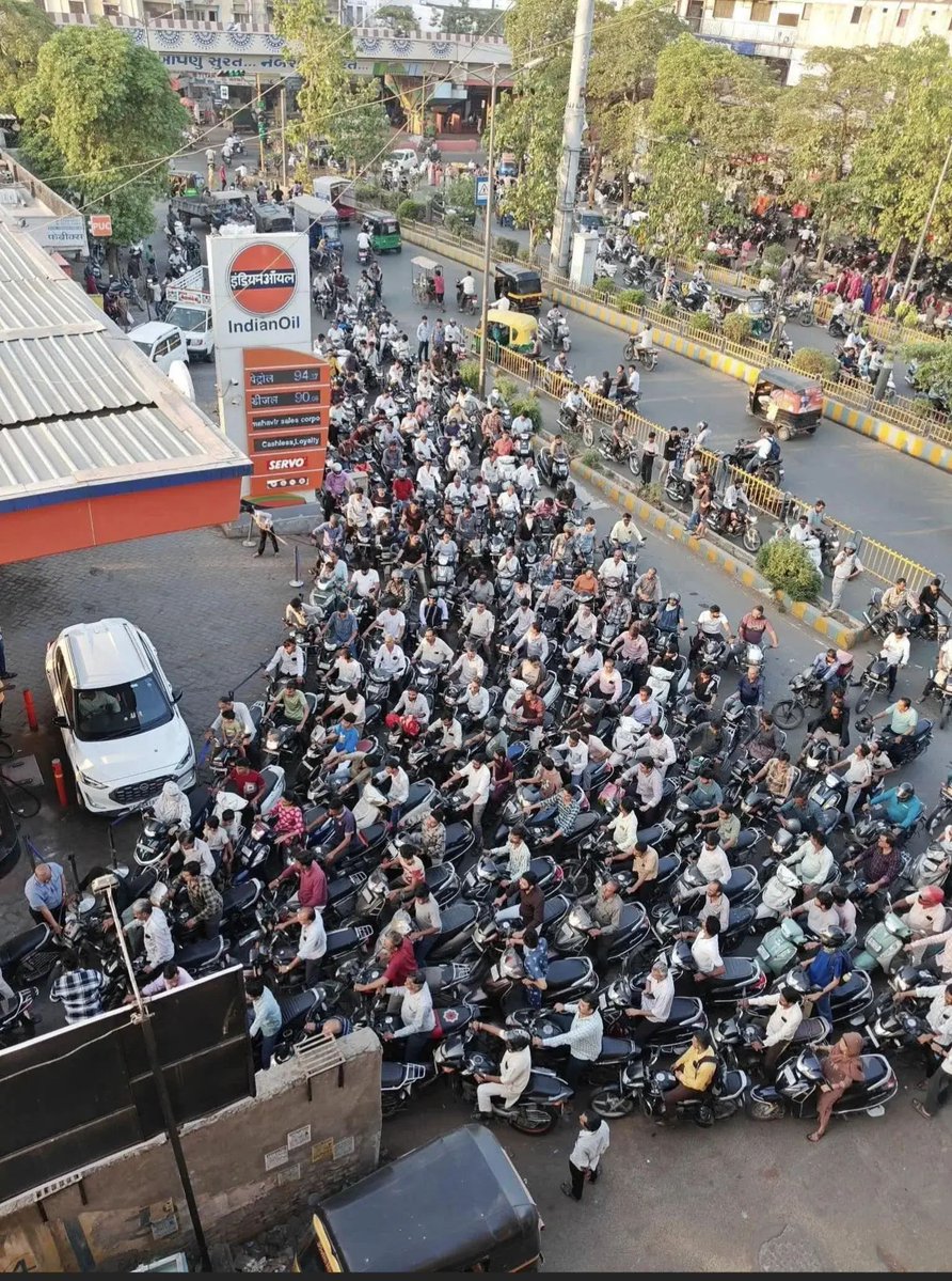 non aesthetic things tweet media