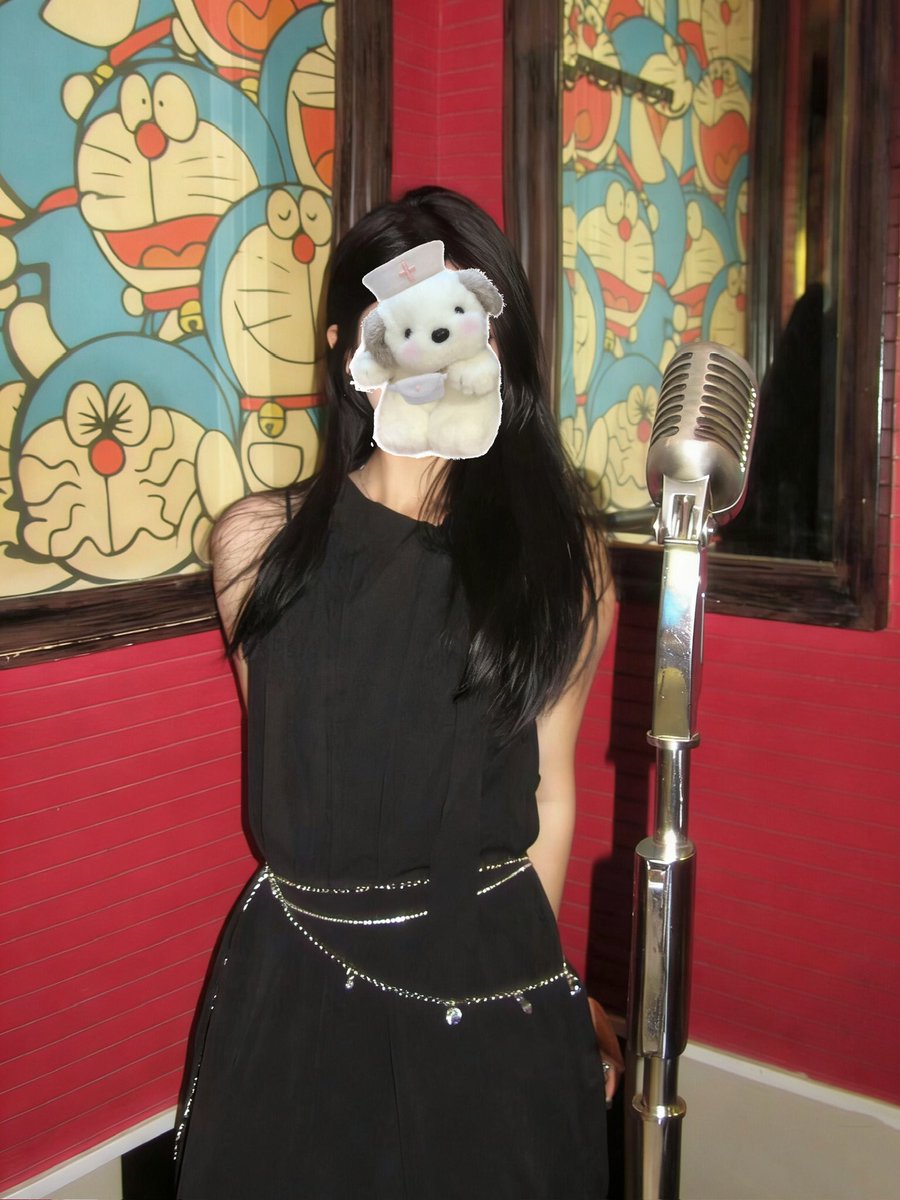 上海字母墙 tweet media