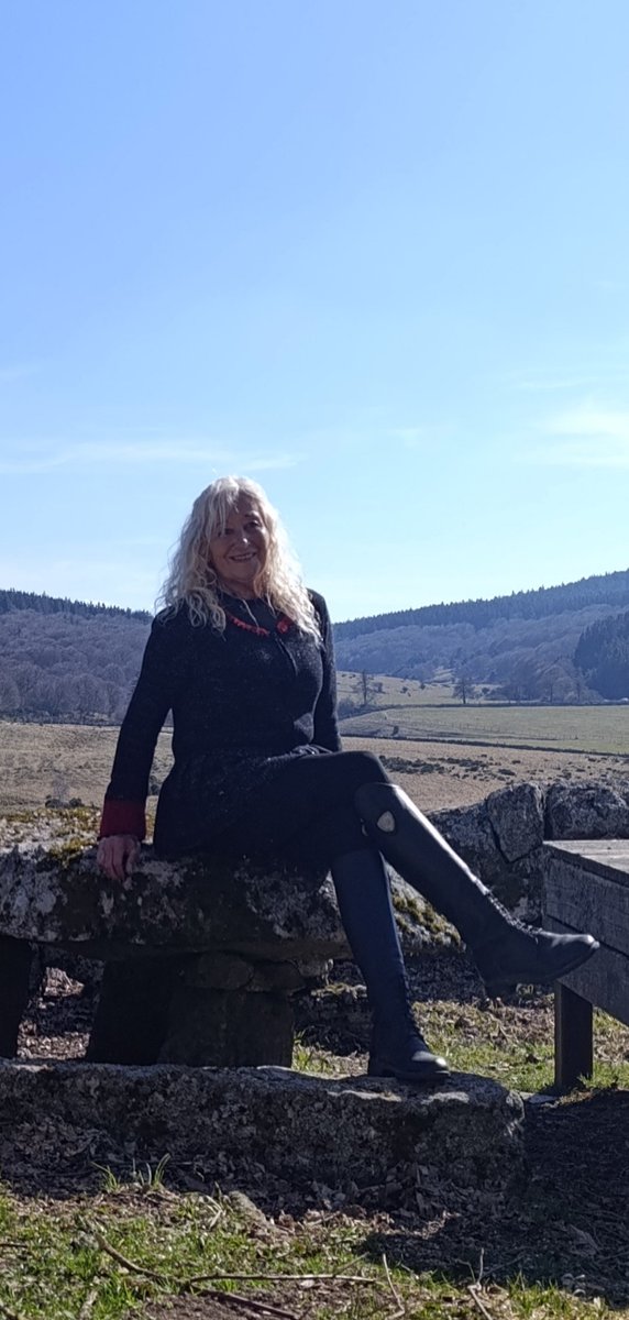 beatrice_marge's tweet image. Siembra calma....
Y cosecharás serenidad ...☮️☯️☮️

#MiMontaña
#Lozère 
#FelizMiércoles 💋