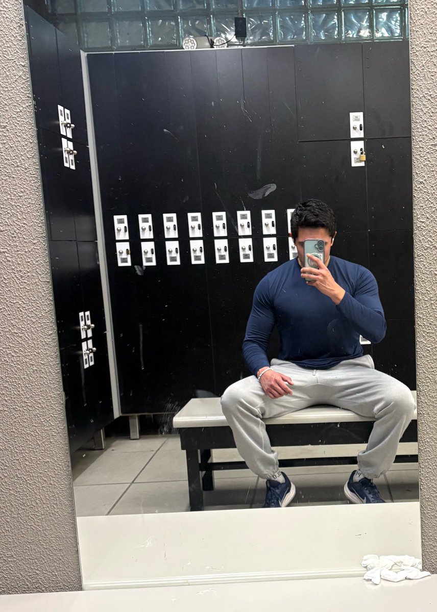 𝔗𝔢𝔪𝔬 tweet media