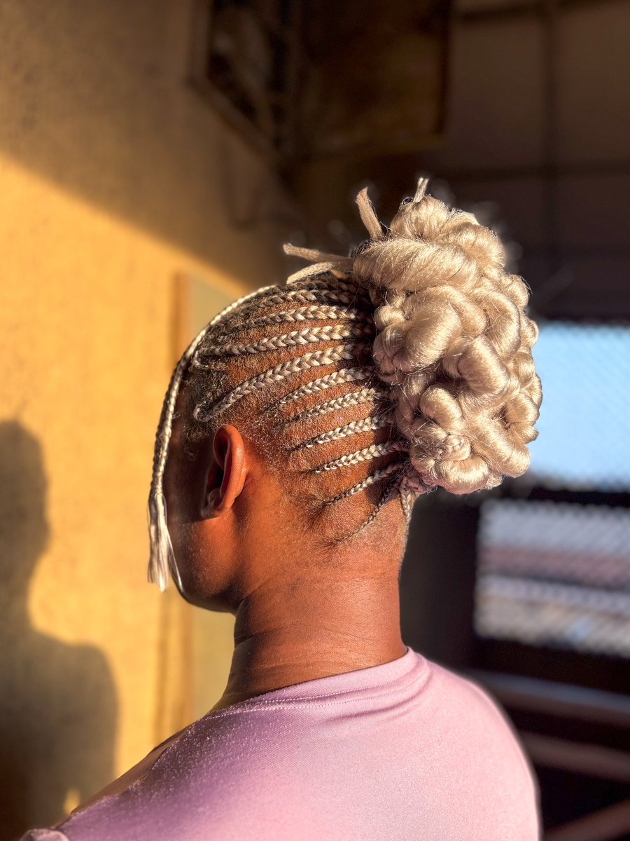 Combsbytolani tweet media