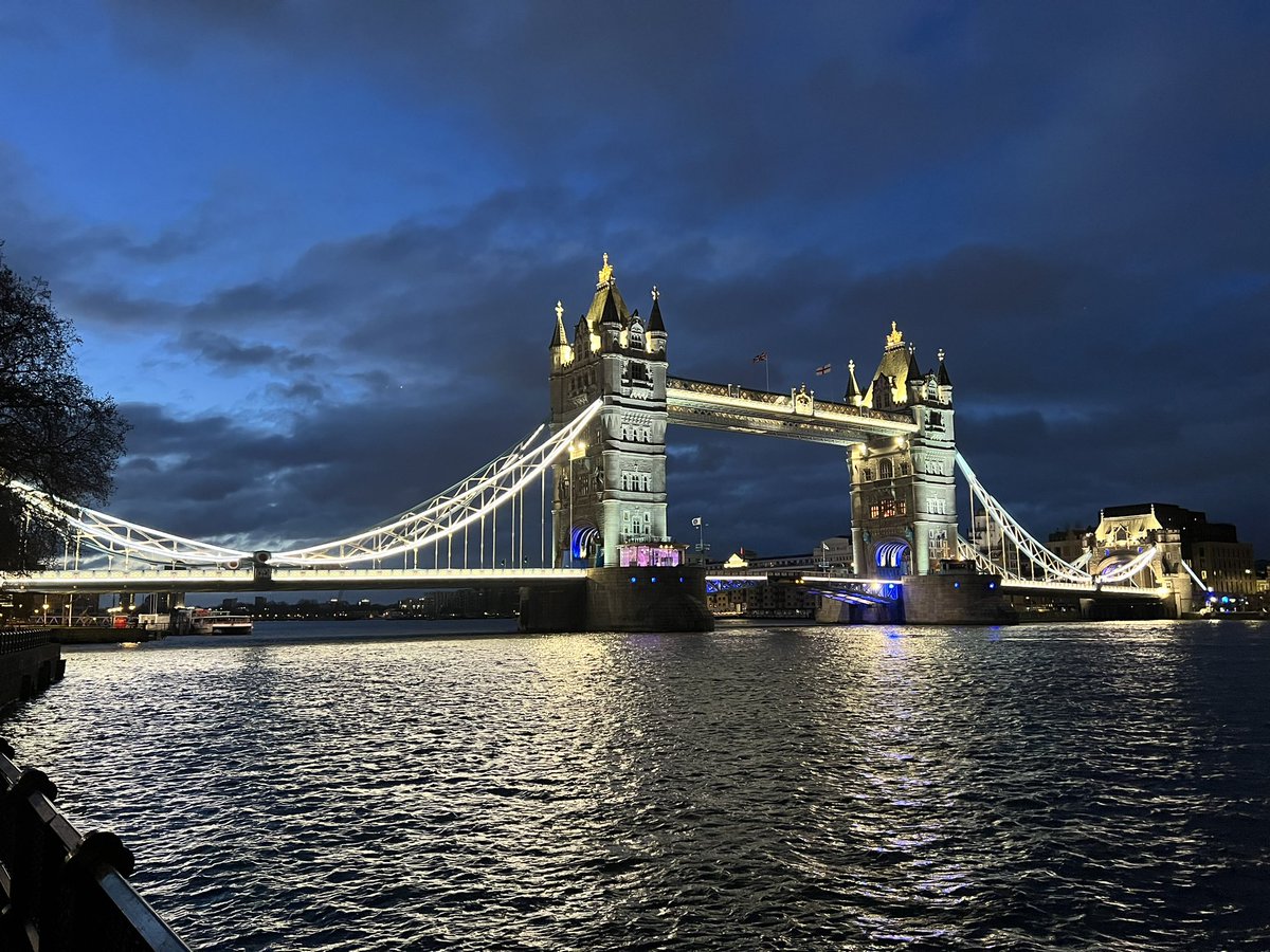 Gilly Robinson tweet media