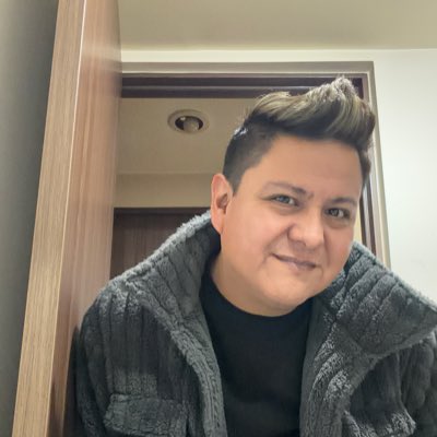 symarik's tweet photo. #NuevaFotoDePerfil https://t.co/PdU8LvGhVl