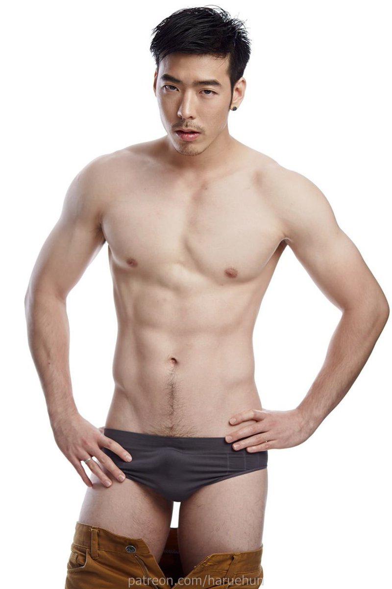 Distan_Galaxies86 tweet media