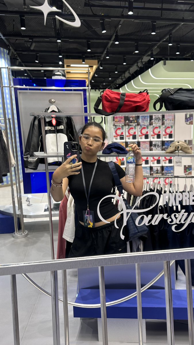 s ˚☆༄ tweet media